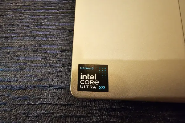 Benchmark: Đồ họa laptop Core Ultra 3 của Intel thách thức GPU RTX